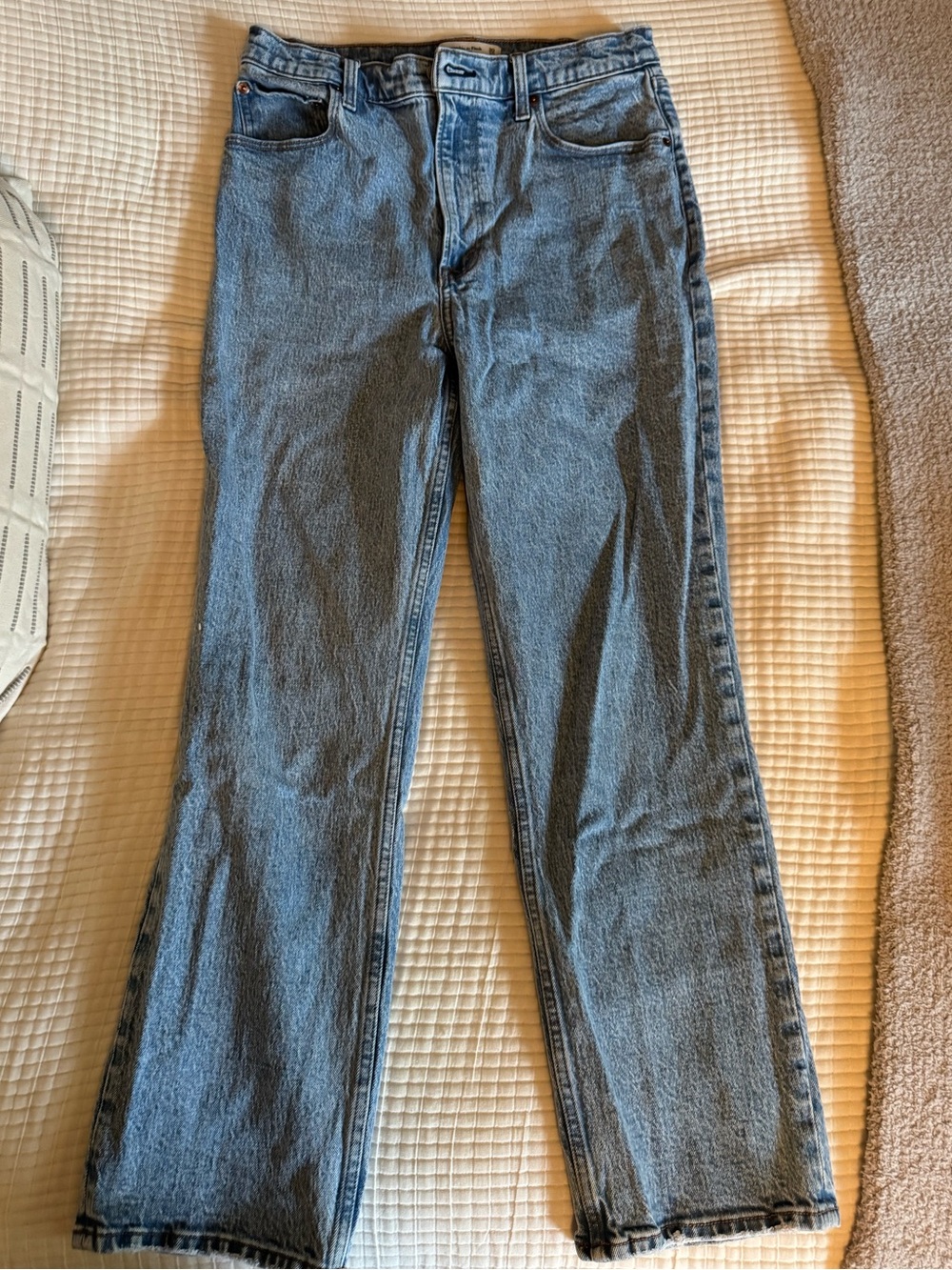 Abercrombie the 90s straight ultra high rise jeans Size